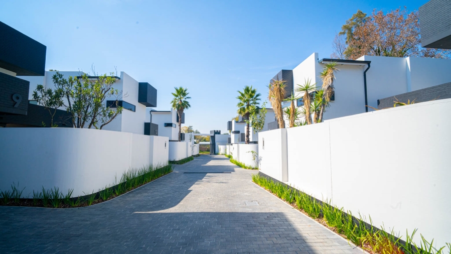 4 Bedroom Property for Sale in Bryanston East Gauteng