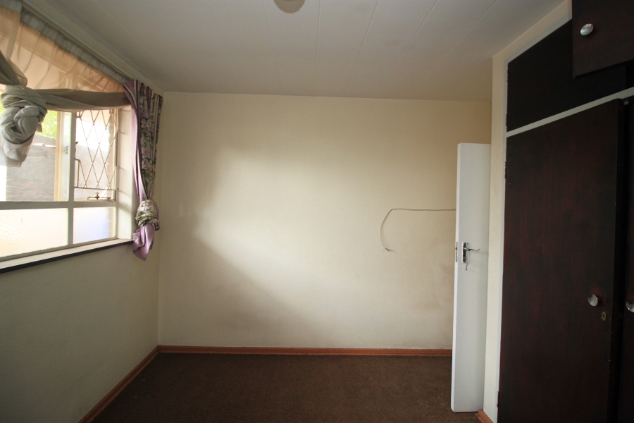 2 Bedroom Property for Sale in Ravensklip Gauteng