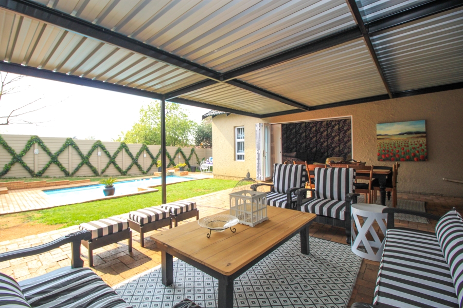 3 Bedroom Property for Sale in Dawnview Gauteng
