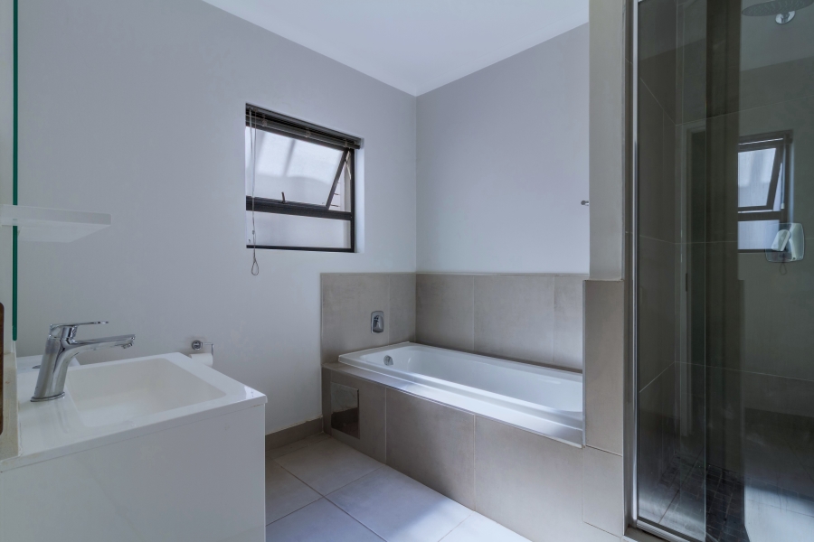 2 Bedroom Property for Sale in Morningside Gauteng