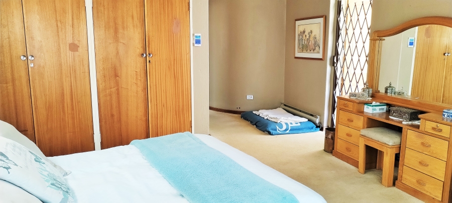 4 Bedroom Property for Sale in Rant En Dal Gauteng