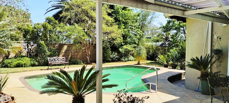 4 Bedroom Property for Sale in Rant En Dal Gauteng