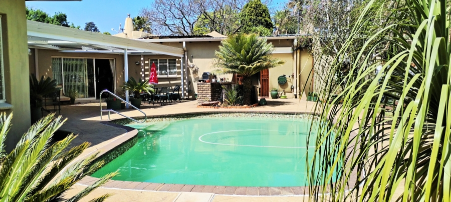 4 Bedroom Property for Sale in Rant En Dal Gauteng