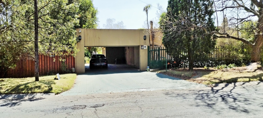 4 Bedroom Property for Sale in Rant En Dal Gauteng