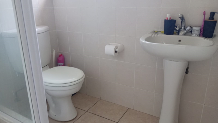 2 Bedroom Property for Sale in Breaunanda Gauteng