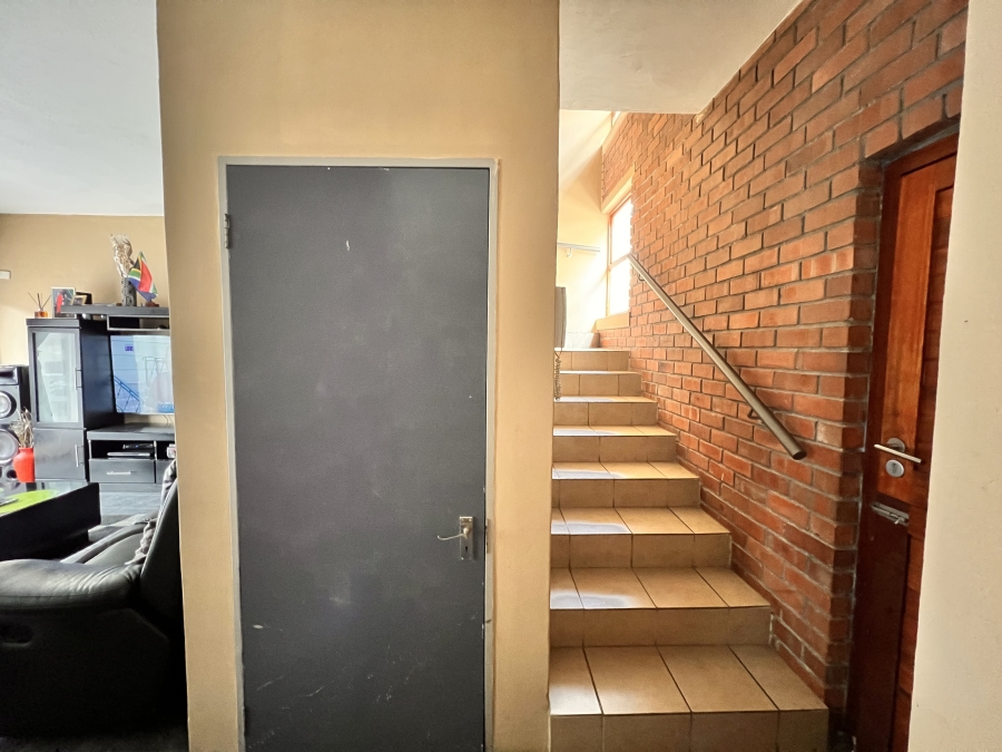 2 Bedroom Property for Sale in Carlswald Gauteng