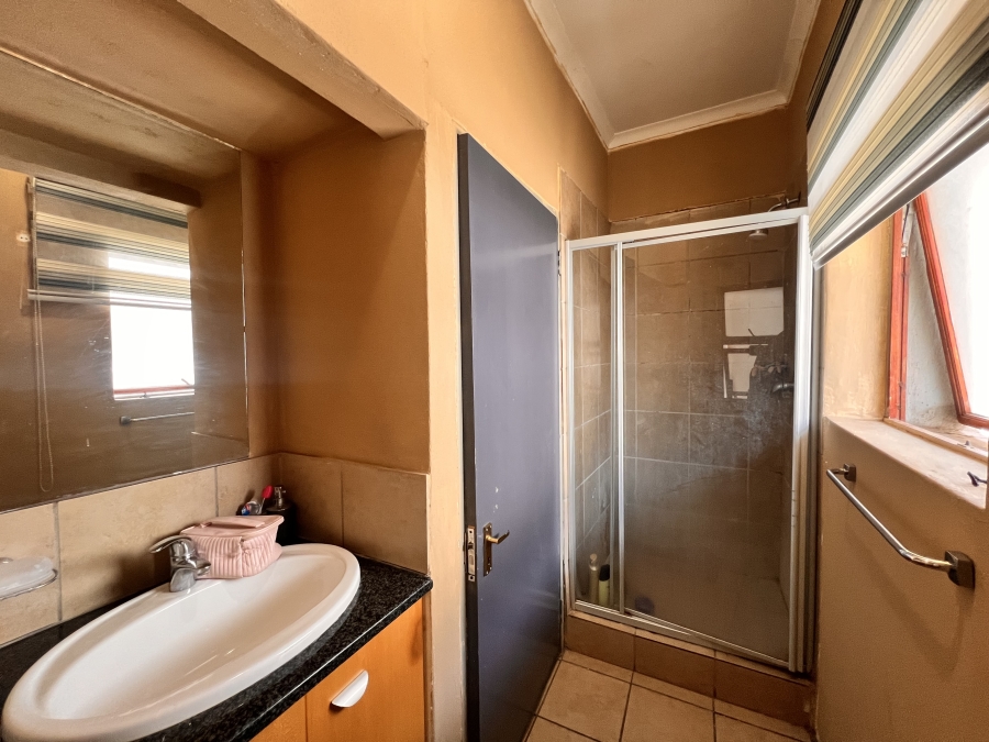 2 Bedroom Property for Sale in Carlswald Gauteng