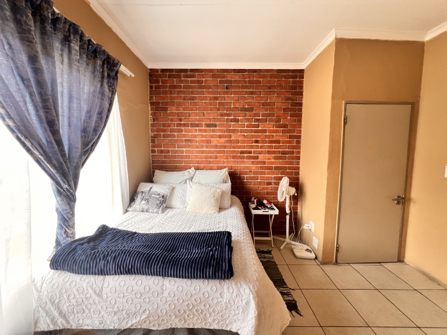 2 Bedroom Property for Sale in Carlswald Gauteng