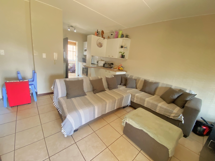 2 Bedroom Property for Sale in Breaunanda Gauteng