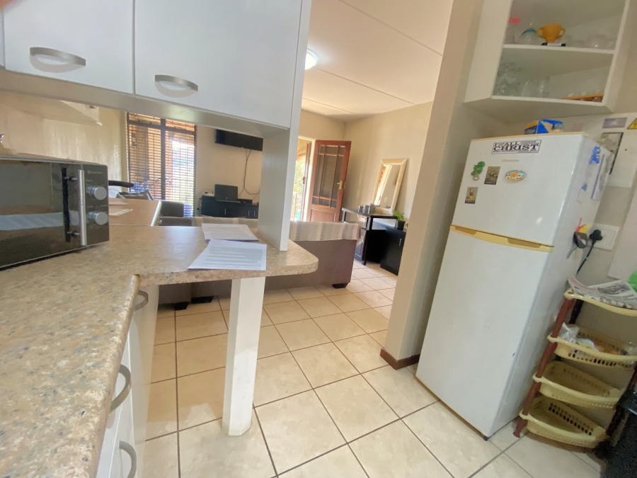 2 Bedroom Property for Sale in Breaunanda Gauteng