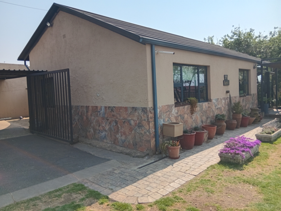 3 Bedroom Property for Sale in Kempton Park West Gauteng