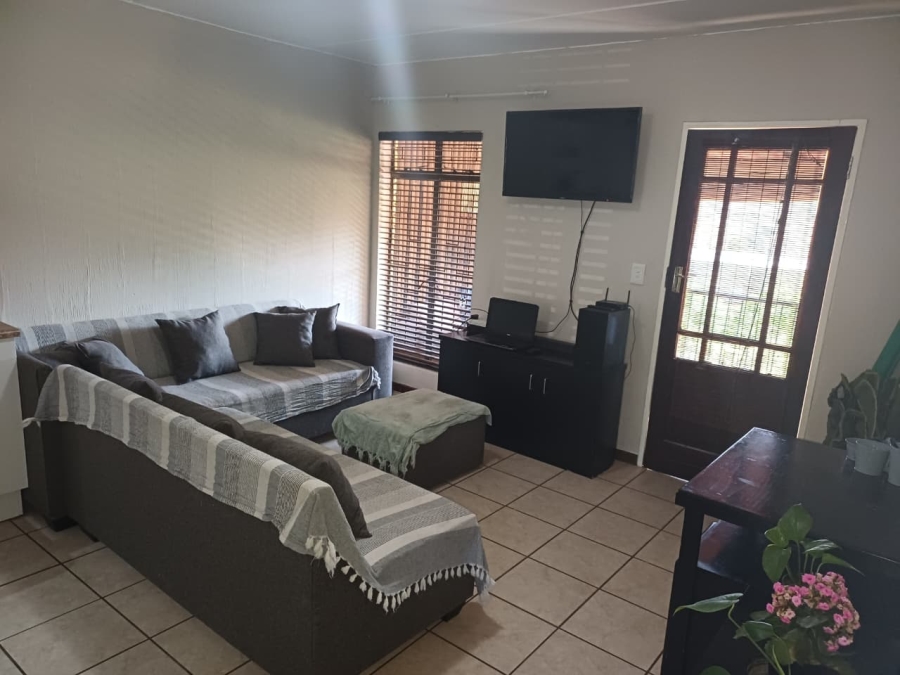 2 Bedroom Property for Sale in Breaunanda Gauteng