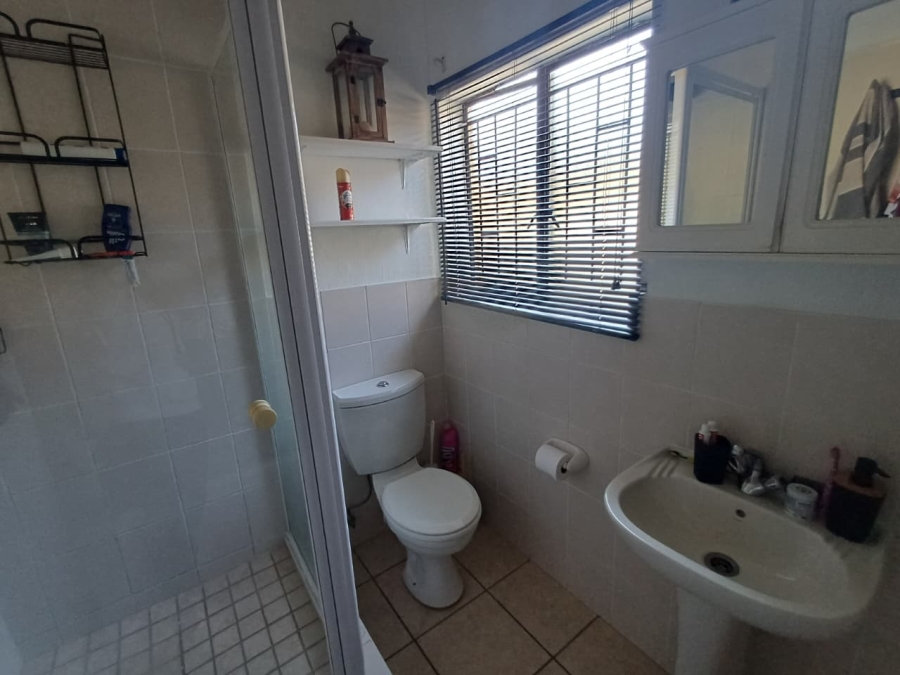 2 Bedroom Property for Sale in Breaunanda Gauteng