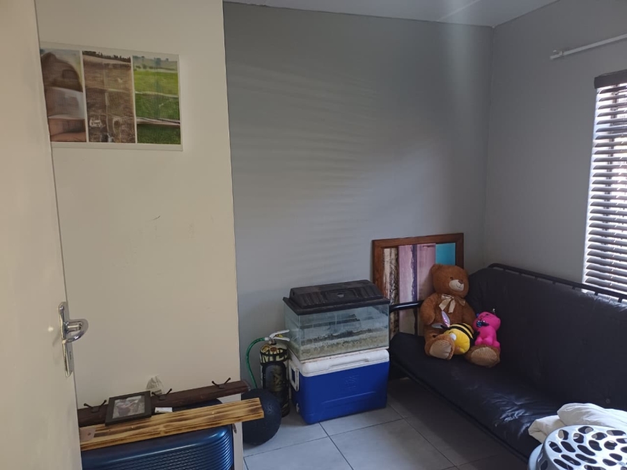 2 Bedroom Property for Sale in Breaunanda Gauteng