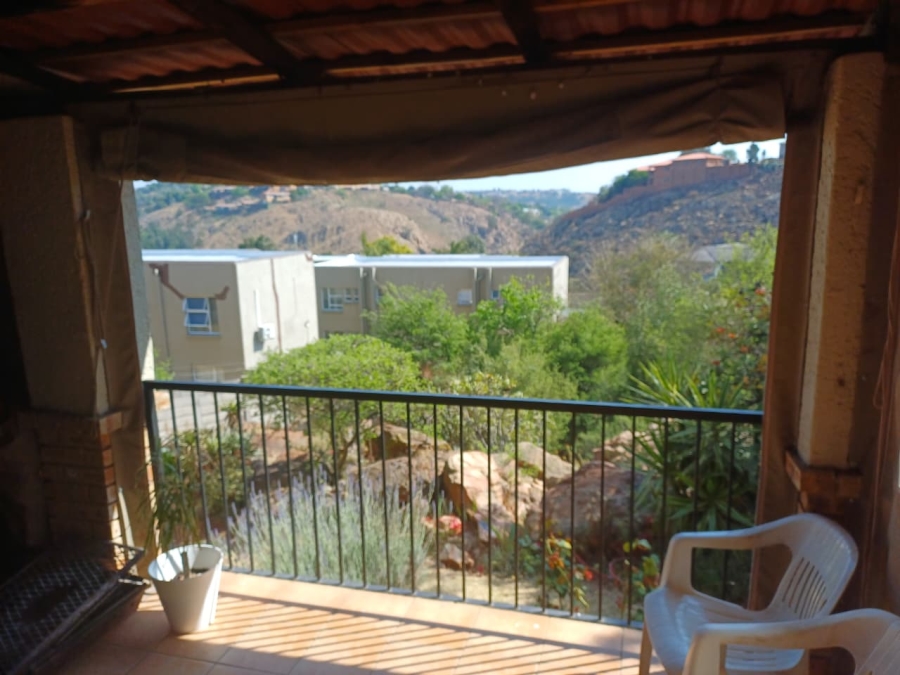 2 Bedroom Property for Sale in Breaunanda Gauteng