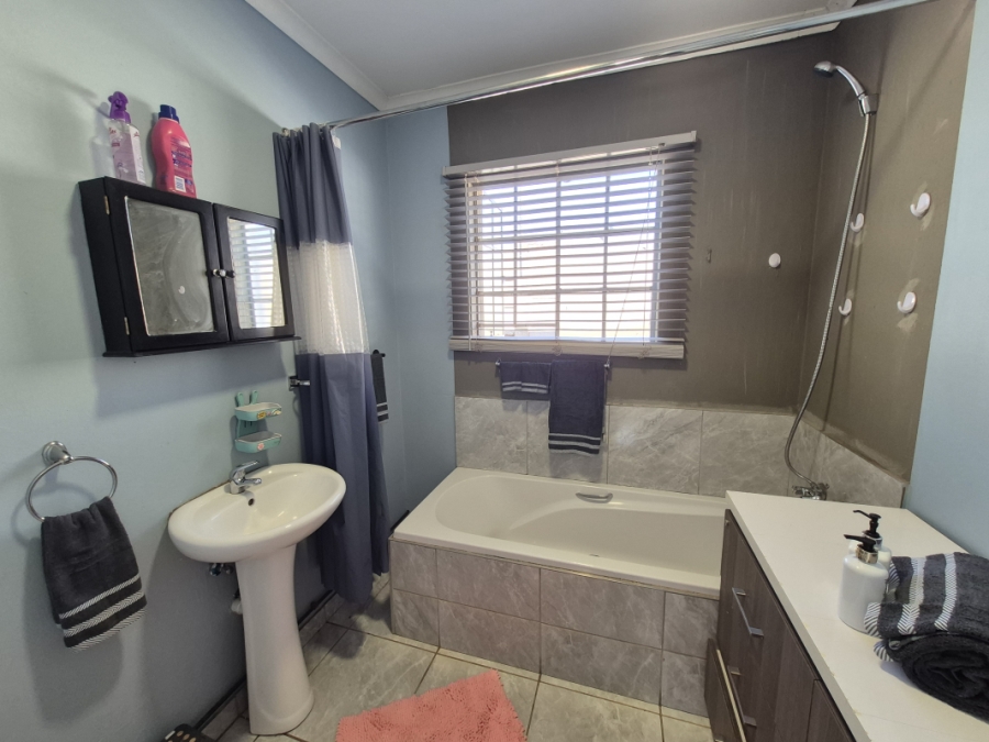 3 Bedroom Property for Sale in Primrose Gauteng