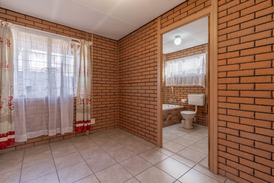 4 Bedroom Property for Sale in Edendale Gauteng