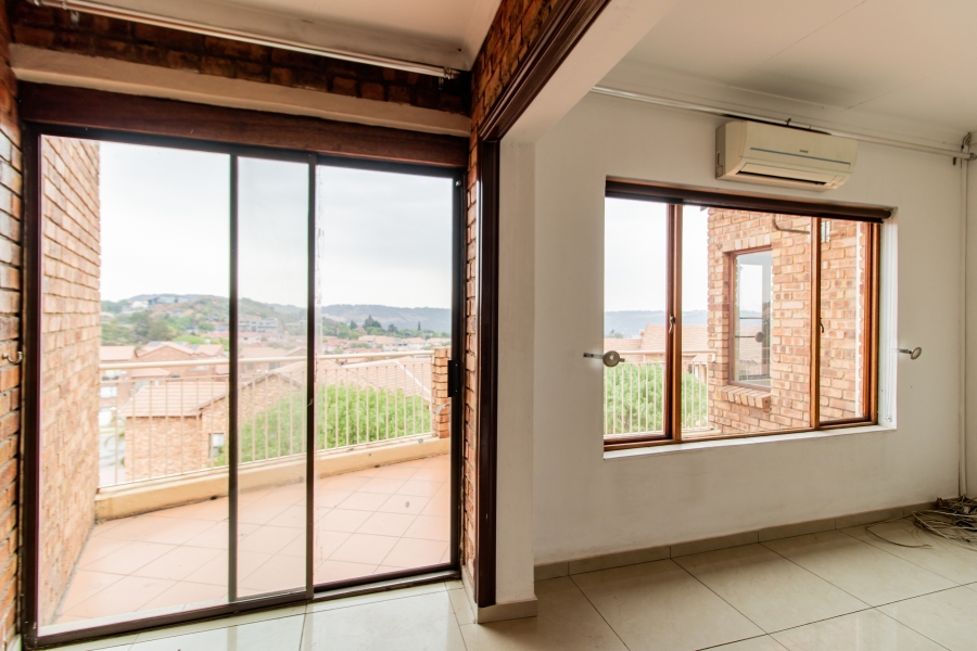 2 Bedroom Property for Sale in Winchester Hills Gauteng
