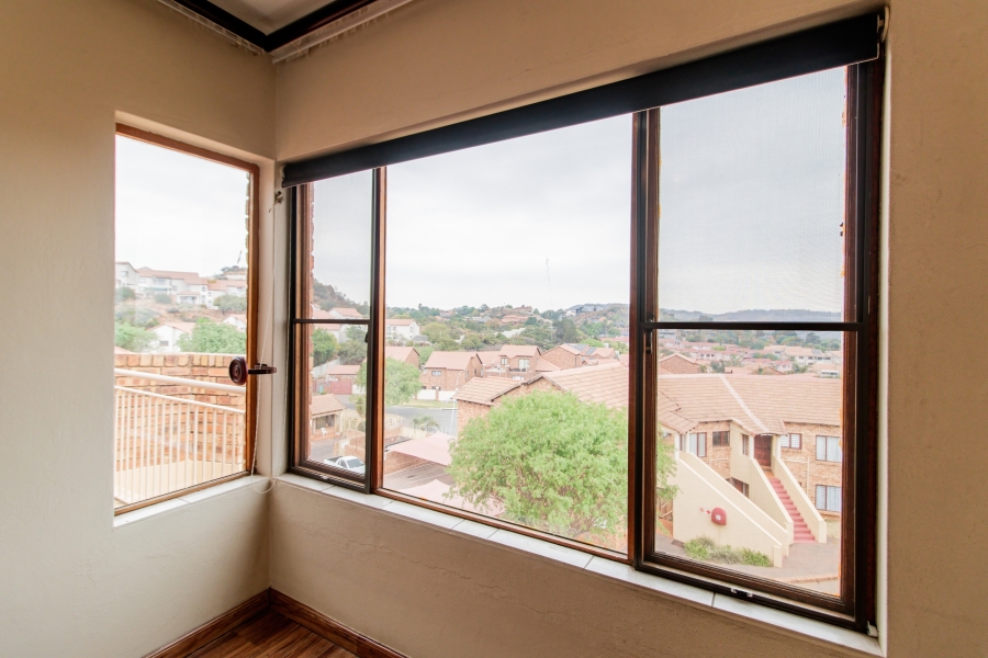 2 Bedroom Property for Sale in Winchester Hills Gauteng