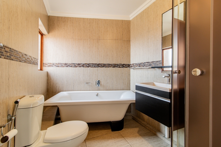 2 Bedroom Property for Sale in Winchester Hills Gauteng