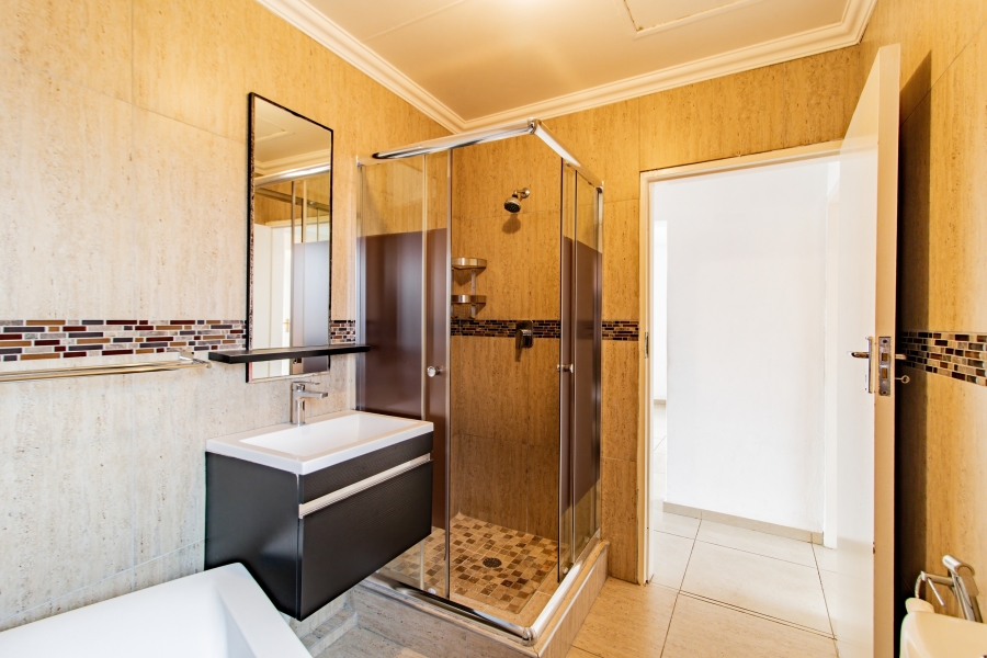 2 Bedroom Property for Sale in Winchester Hills Gauteng