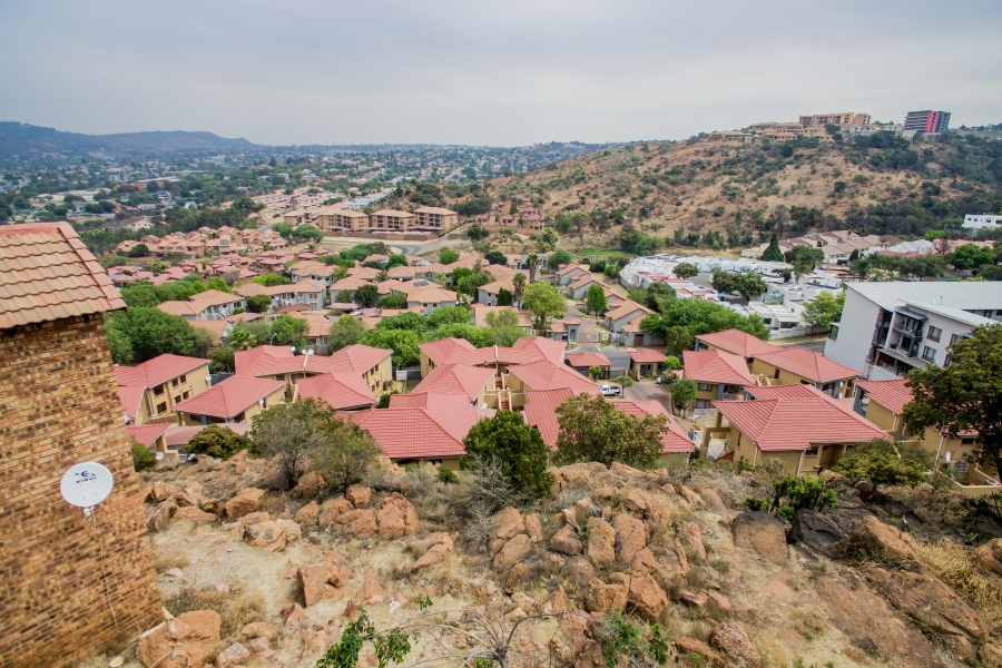 2 Bedroom Property for Sale in Winchester Hills Gauteng