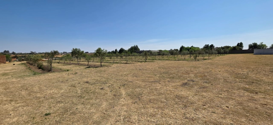 0 Bedroom Property for Sale in Vanwaartshof Gauteng