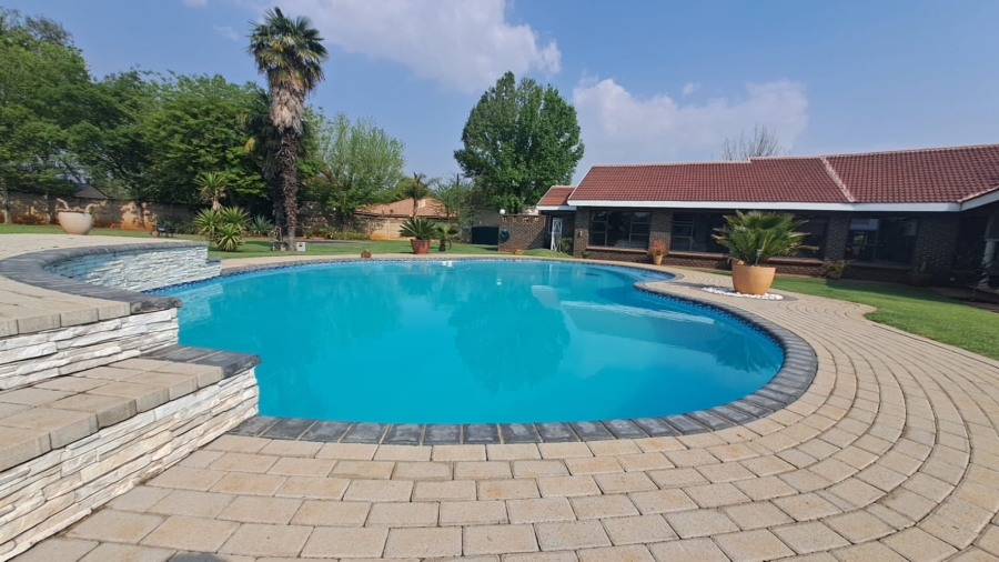 4 Bedroom Property for Sale in Three Rivers East Gauteng