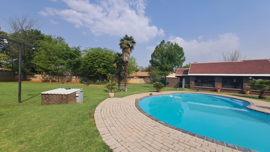 4 Bedroom Property for Sale in Three Rivers East Gauteng
