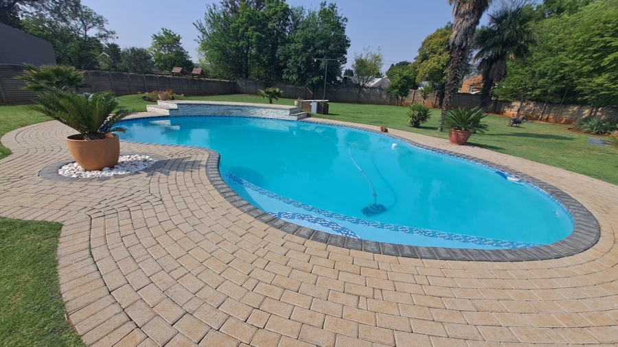 4 Bedroom Property for Sale in Three Rivers East Gauteng