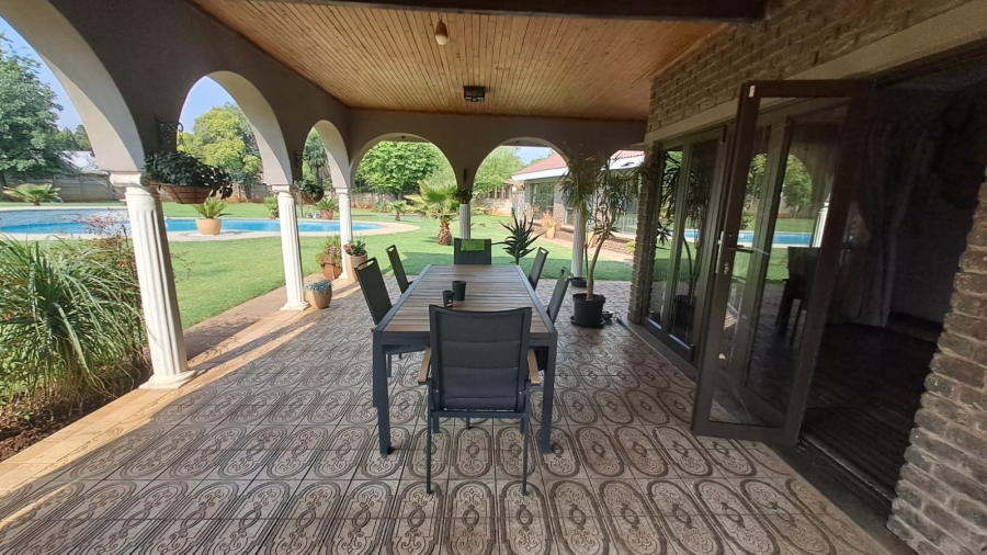 4 Bedroom Property for Sale in Three Rivers East Gauteng