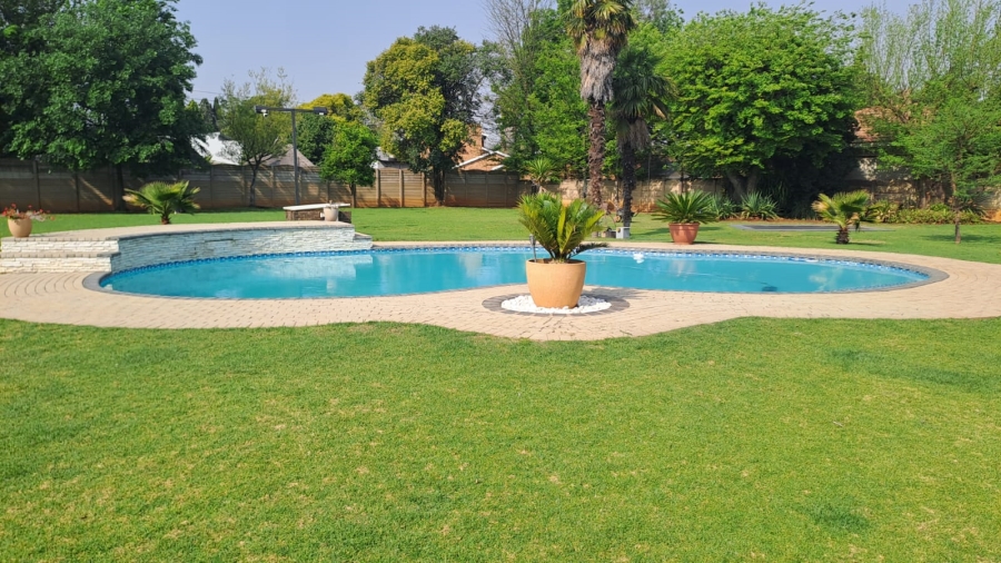 4 Bedroom Property for Sale in Three Rivers East Gauteng