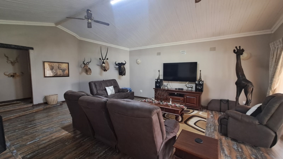 4 Bedroom Property for Sale in Three Rivers East Gauteng