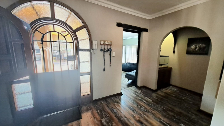 4 Bedroom Property for Sale in Three Rivers East Gauteng