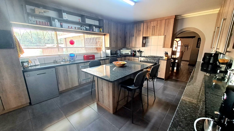 4 Bedroom Property for Sale in Three Rivers East Gauteng