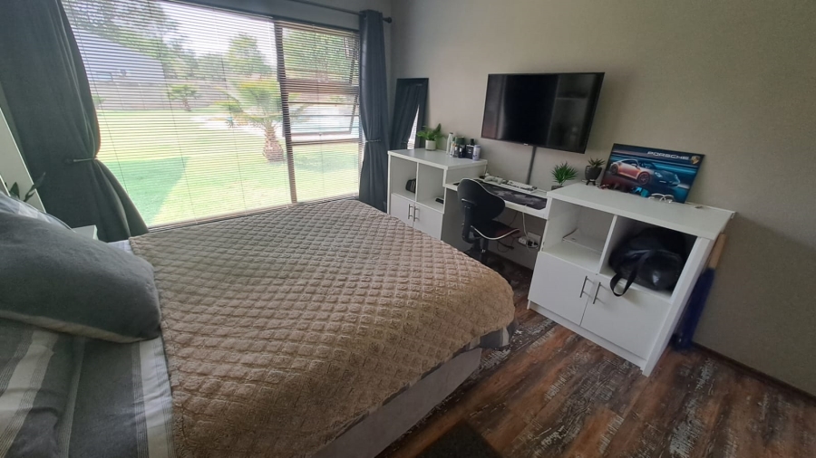 4 Bedroom Property for Sale in Three Rivers East Gauteng