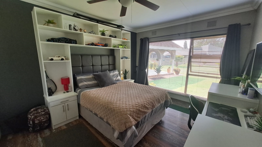 4 Bedroom Property for Sale in Three Rivers East Gauteng