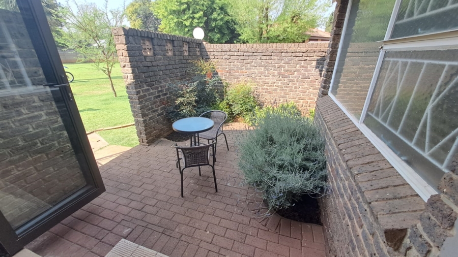 4 Bedroom Property for Sale in Three Rivers East Gauteng