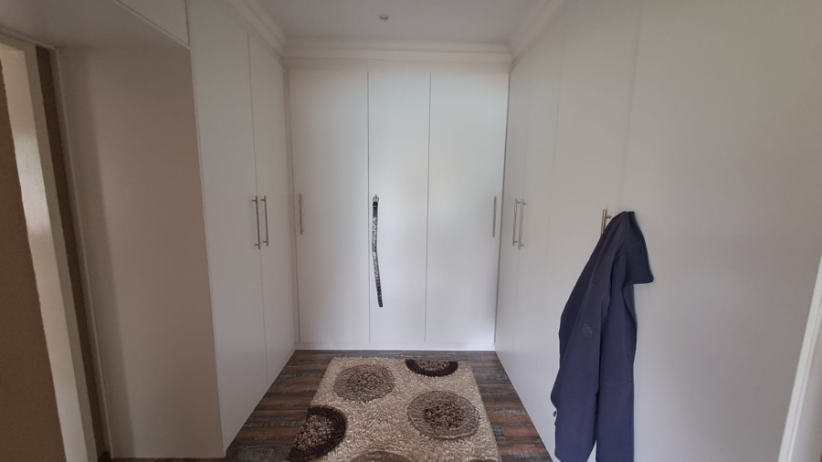 4 Bedroom Property for Sale in Three Rivers East Gauteng