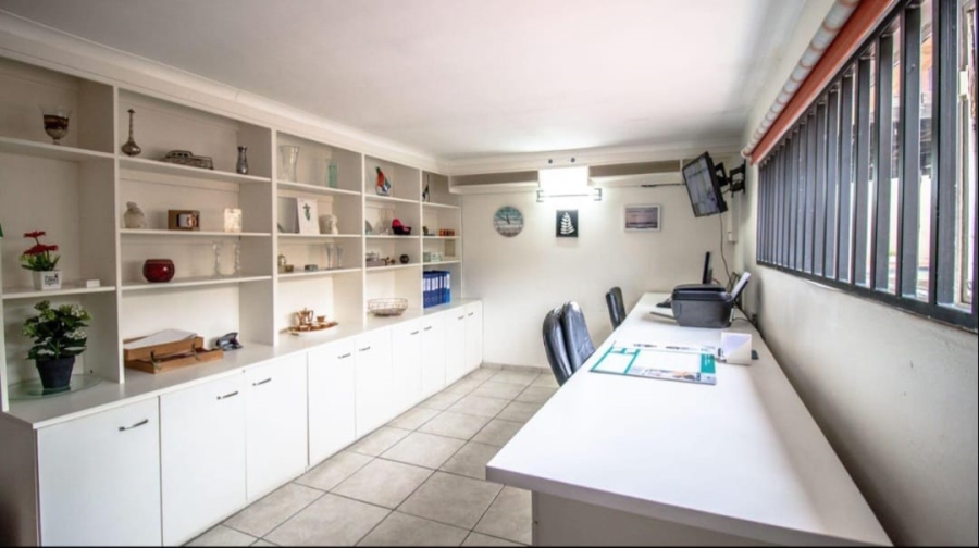 4 Bedroom Property for Sale in Auckland Park Gauteng