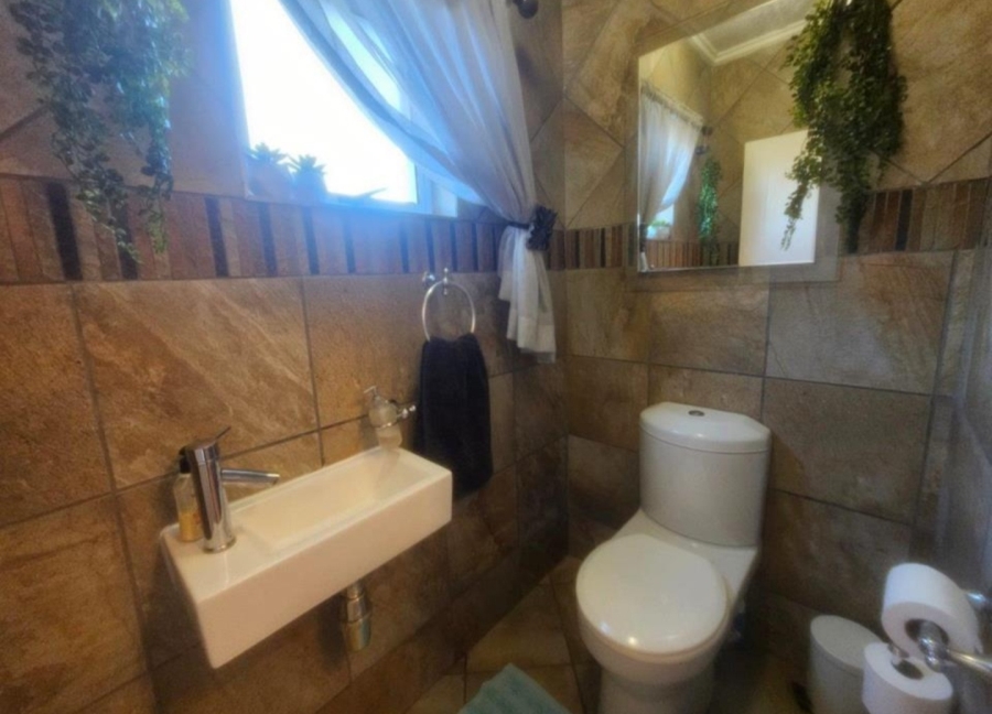 4 Bedroom Property for Sale in Riverspray Lifestyle Estate Gauteng