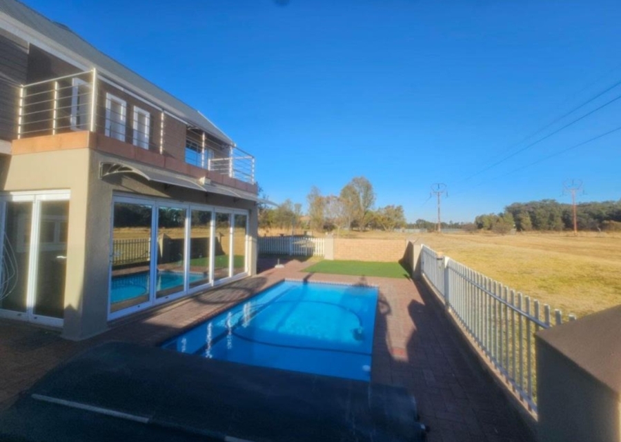 4 Bedroom Property for Sale in Riverspray Lifestyle Estate Gauteng