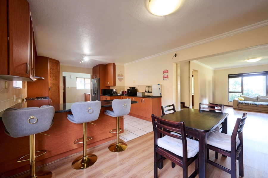 4 Bedroom Property for Sale in Erand Gardens Gauteng
