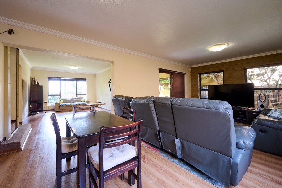 4 Bedroom Property for Sale in Erand Gardens Gauteng