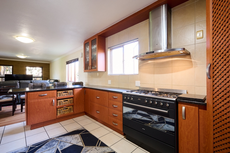 4 Bedroom Property for Sale in Erand Gardens Gauteng