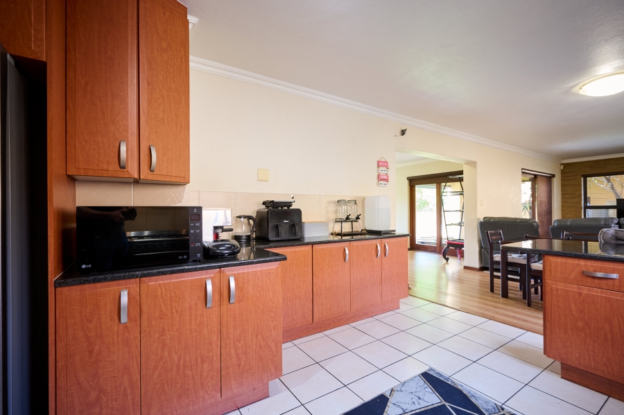 4 Bedroom Property for Sale in Erand Gardens Gauteng