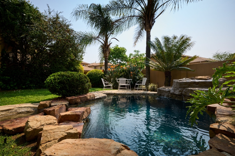 4 Bedroom Property for Sale in Erand Gardens Gauteng