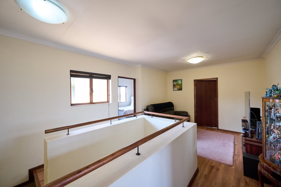 4 Bedroom Property for Sale in Erand Gardens Gauteng