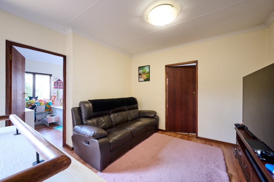 4 Bedroom Property for Sale in Erand Gardens Gauteng