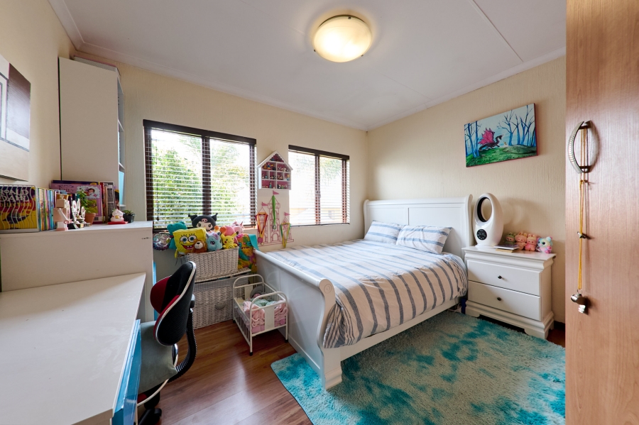 4 Bedroom Property for Sale in Erand Gardens Gauteng